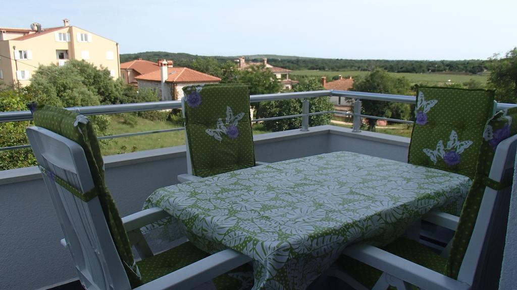Apartment Eni Ровінь Екстер'єр фото